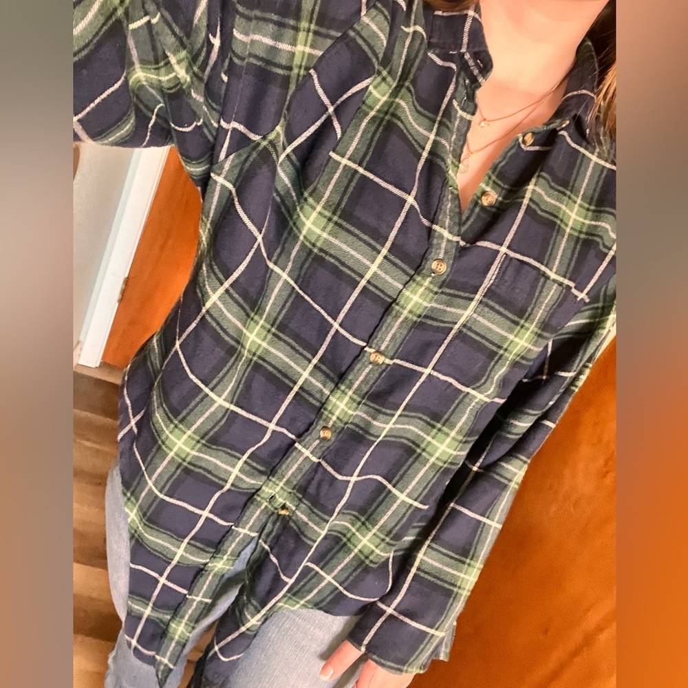 American Eagle Black & Green Plaid Flannel Shirt